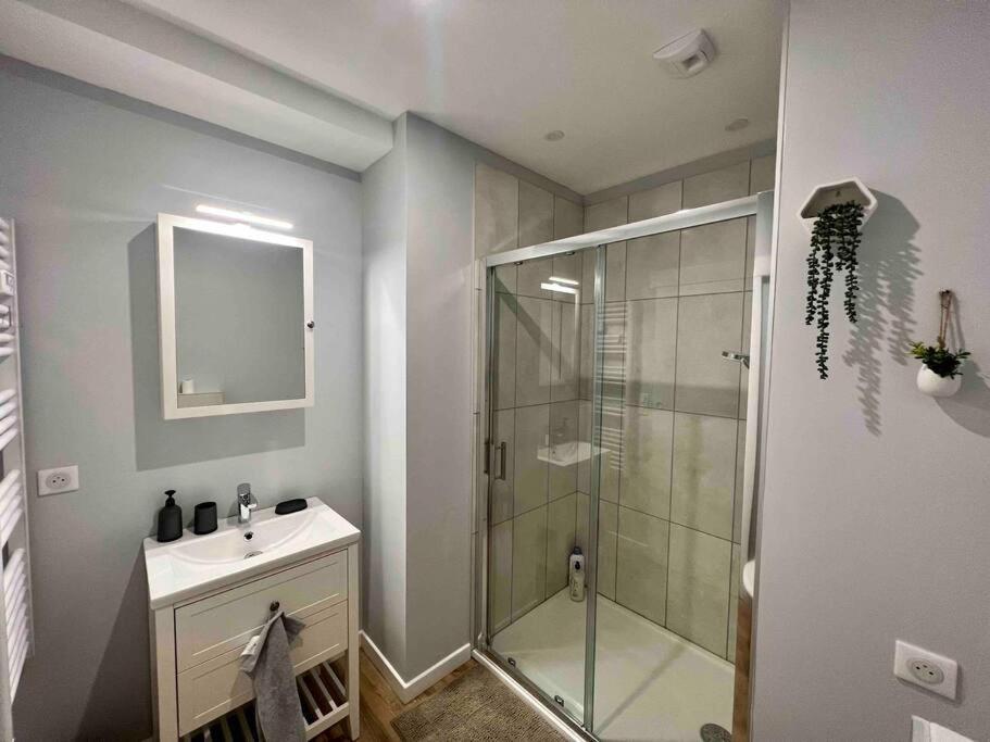 בסאנקון Appartement Climatise / Centre-Ville / 4 Personnes מראה חיצוני תמונה